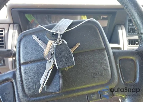 1995 Jeep Grand Cherokee Laredo from USA, damaged, VIN 1J4GZ58S4SC726012